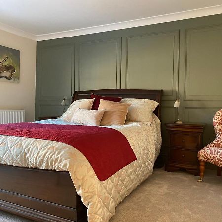 7 Salisbury Street B&B แครนบอร์น ภายนอก รูปภาพ
